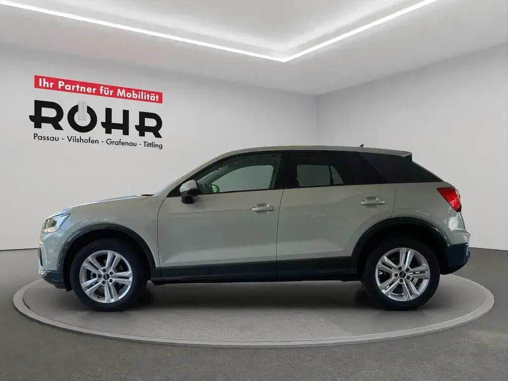 Gebraucht Audi Q2 Advanced 116 PS (85 kW) 2025 Tausilber metallic SUV