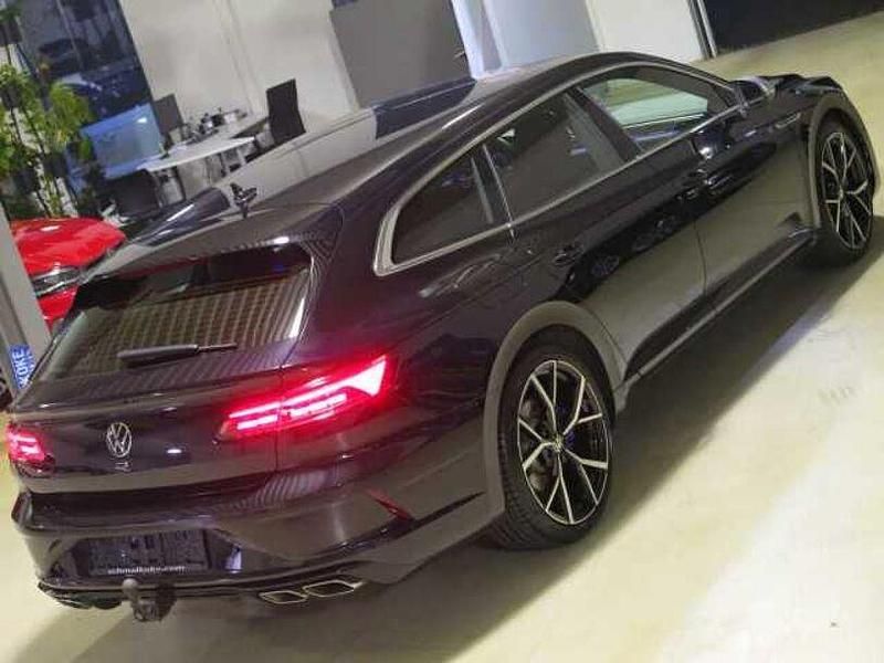 Gebraucht VW Arteon R 320 PS (235 kW) 2023 Deep black pearlescent (metallic) Kombi