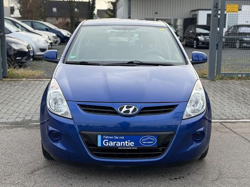Gebraucht Hyundai i20 Edition+ 77 PS (56 kW) 2011 Blau Limousine