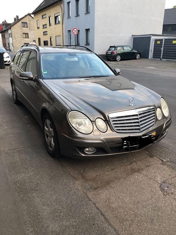 Gold Gebraucht 2007 Mercedes E280 Elegance Kombi | 2.700 € (Guter Preis) - Bild 1/4