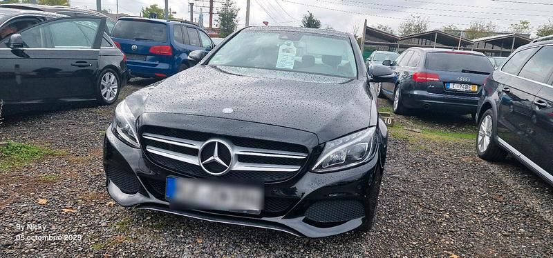 Schwarz Gebraucht 2017 Mercedes C250 Avantgarde Limousine | 16.500 € (Fairer Preis) - Bild 1/4