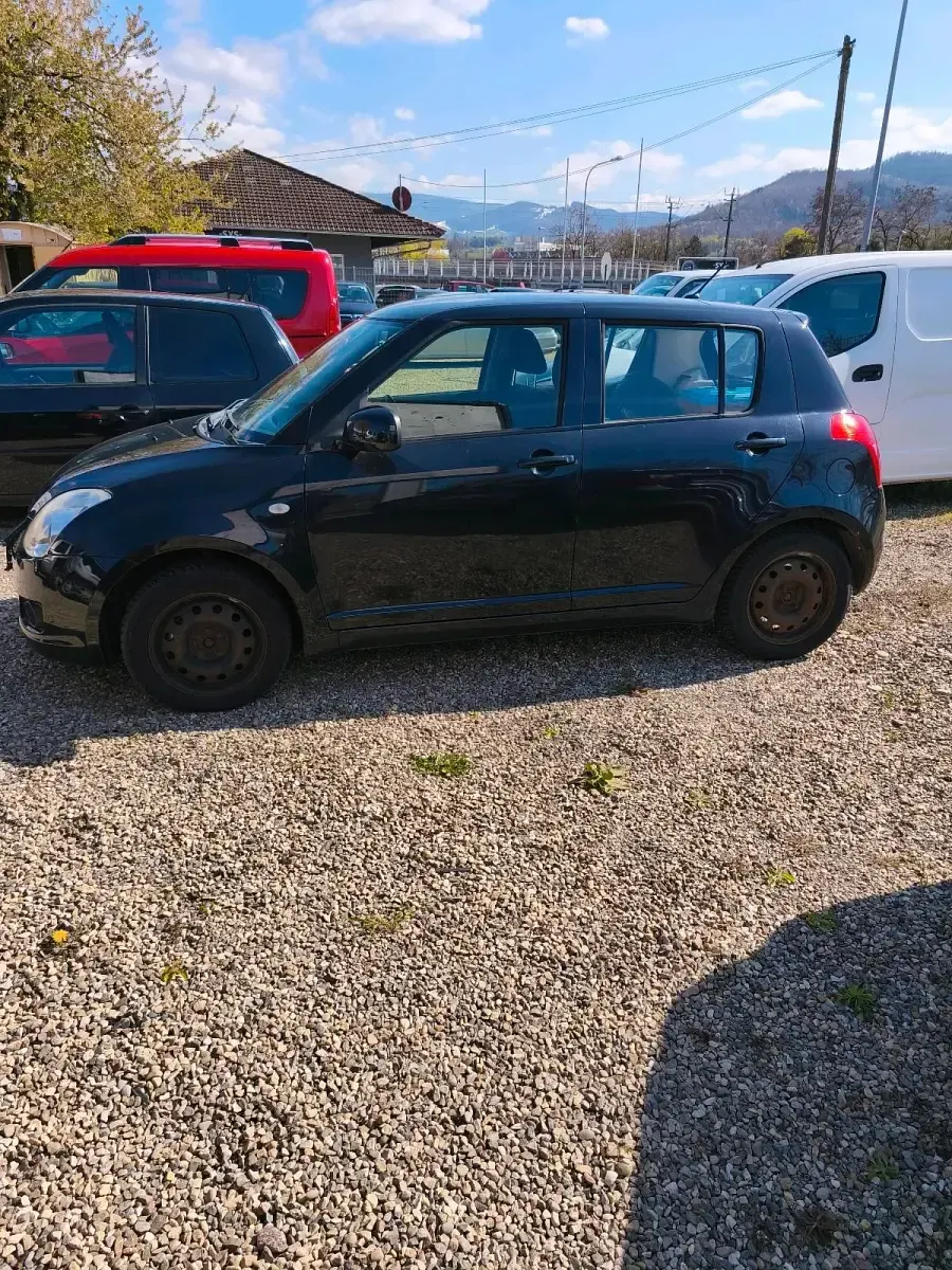 Używany Suzuki Swift 92 KM (67 kW) 2008 Czarny Hatchback