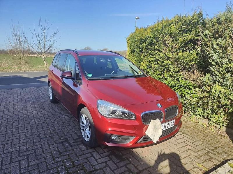 Gebraucht 2016 BMW 218 Gran Tourer Advantage Van / Kleinbus | 10.500 € (Guter Preis) - Bild 1/4