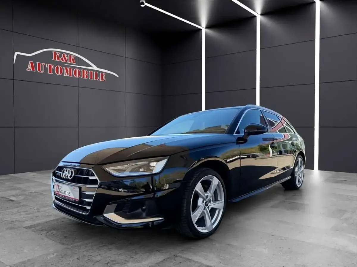 Second-hand Audi A4 Advanced 204 CP (150 kW) 2023 Negru Break