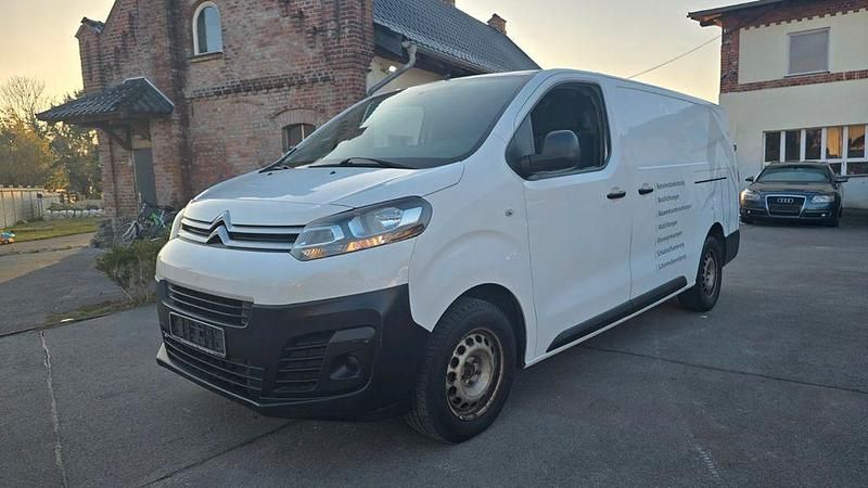 Gebraucht Citroën Jumpy 122 PS (89 kW) 2017 Weiß Van / Kleinbus