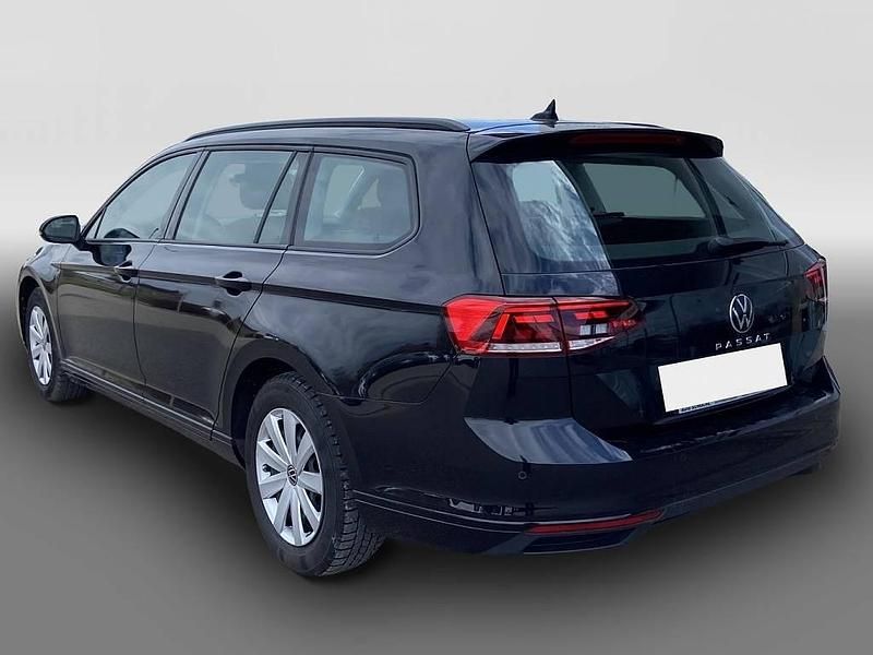 Usata VW Passat 150 CV (110 kW) 2022 Nero Station wagon