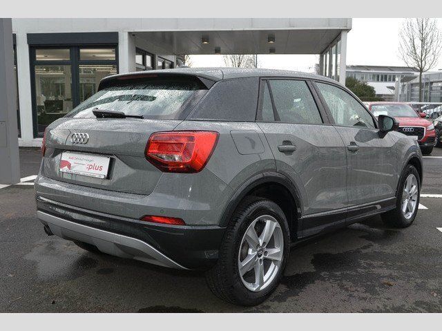 Gebraucht Audi Q2 Sport 116 PS (85 kW) 2017 Grau SUV
