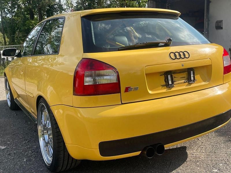 Gebraucht Audi S3 Sport 400 PS (294 kW) 2002 Gelb Kleinwagen