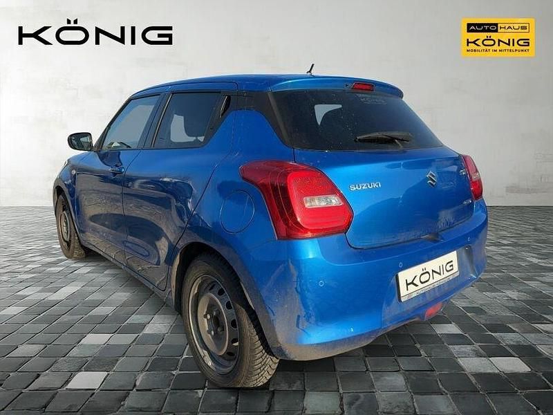 Gebraucht Suzuki Swift Comfort 83 PS (61 kW) 2023 Blau Limousine