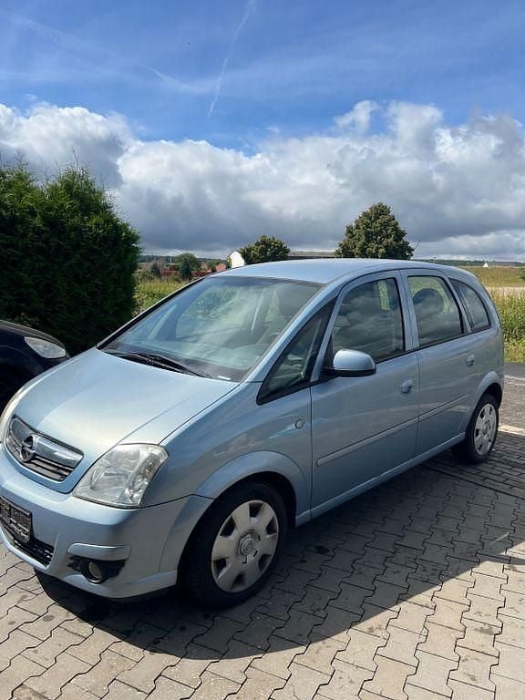 Grau Gebraucht 2007 Opel Meriva Selection Van / Kleinbus | 1.200 € (Guter Preis) - Bild 1/4