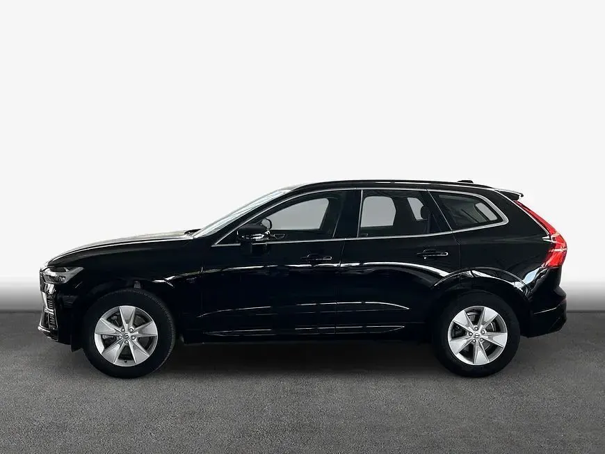 Gebraucht Volvo XC60 Core 197 PS (144 kW) 2023 Black stone 019 SUV