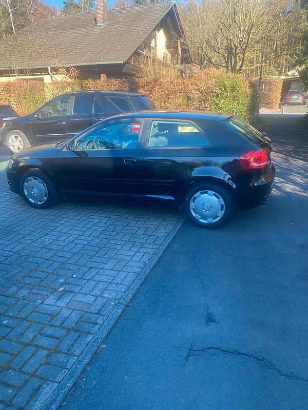 Gebraucht Audi A3 102 PS (75 kW) 2009 Schwarz Kleinwagen