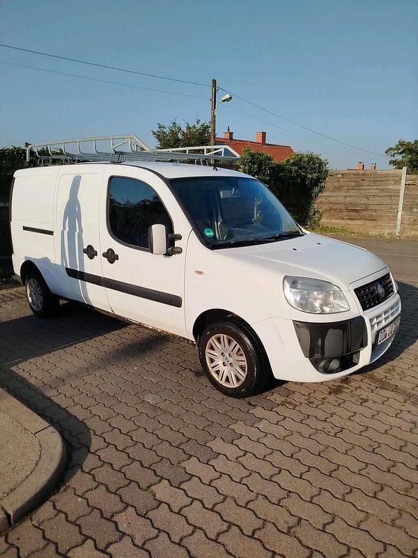 Weiß Gebraucht 2007 Fiat Doblò Van / Kleinbus | 1.900 € (Guter Preis) - Bild 1/4