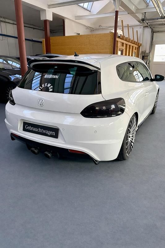Gebraucht VW Scirocco 122 PS (89 kW) 2010 Weiß Coupé