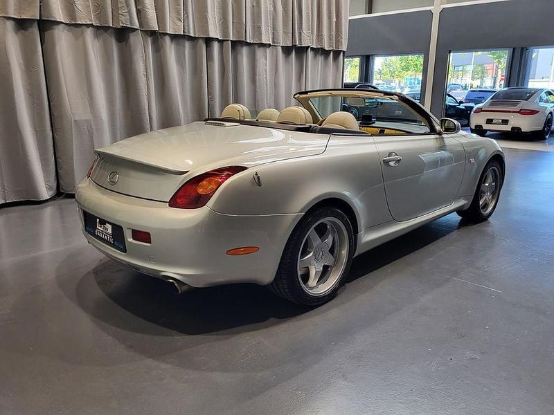 Second-hand Lexus SC430 286 CP (210 kW) 2002 Gri Cabrio