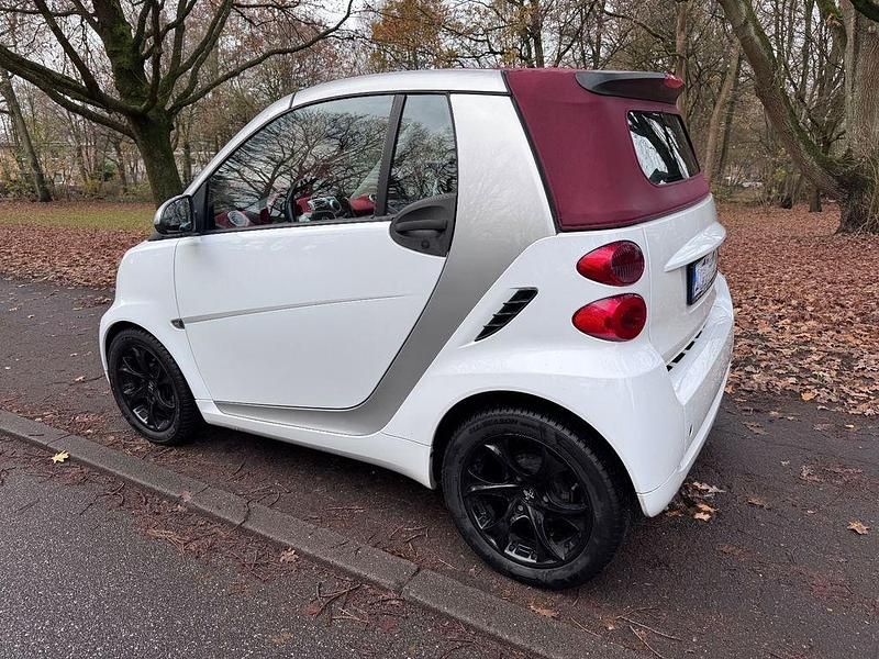 Gebraucht Smart ForTwo Cabrio Passion 71 PS (52 kW) 2011 Weiß Cabrio