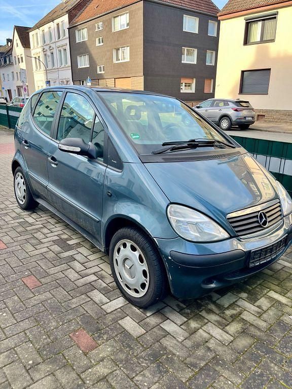 Andere farben Gebraucht 2004 Mercedes A140 Classic Van / Kleinbus | 949 € (Fairer Preis) - Bild 1/4