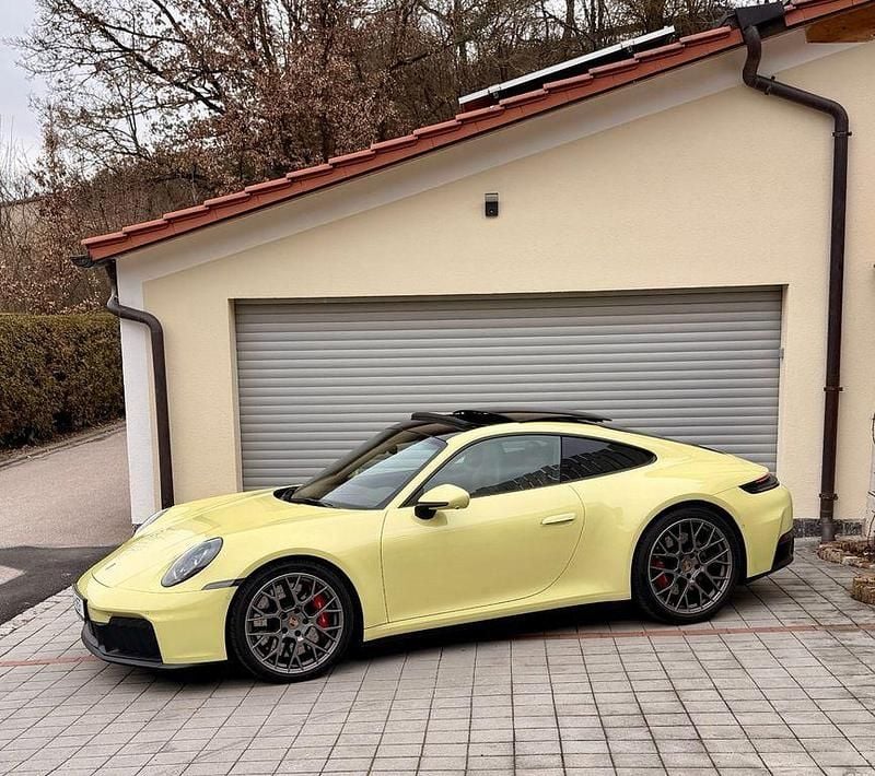 Gebraucht Porsche 992 541 PS (397 kW) 2024 Gelb