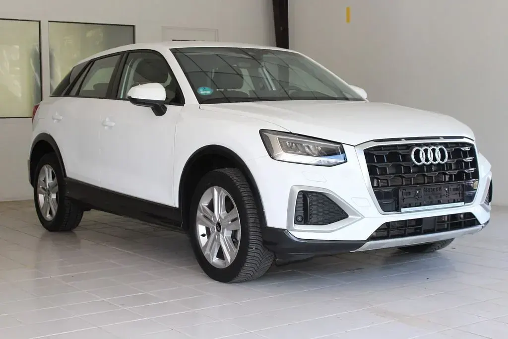 Gebraucht Audi Q2 Advanced 116 PS (85 kW) 2024 Weiß SUV