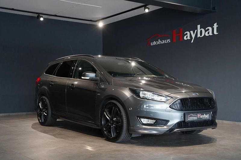 Magnetic Gebraucht 2016 Ford Focus ST-Line Limousine | 6.750 € (Guter Preis) - Bild 1/4