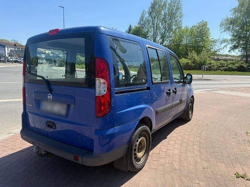 Occasion Fiat Doblò 77 ch (56 kW) 2007 Bleue Monospace