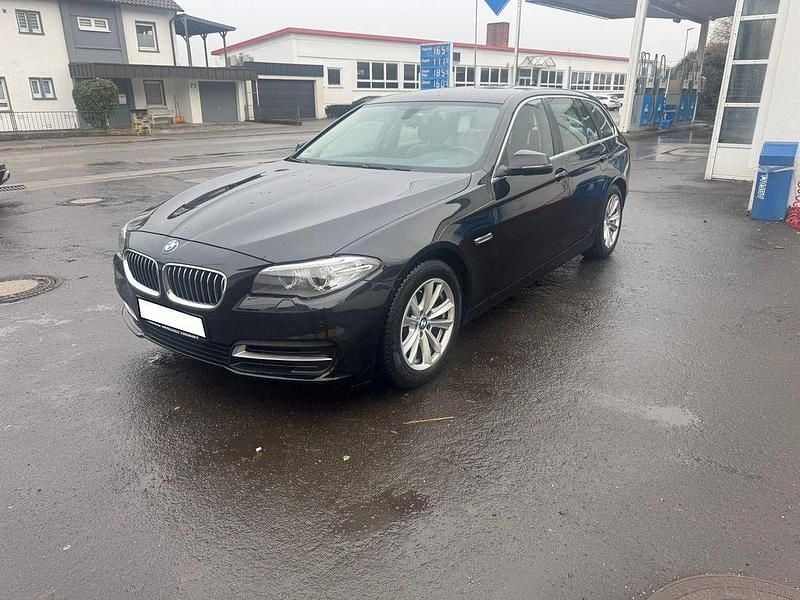 Gebraucht BMW 520 Performance 184 PS (135 kW) 2014 Schwarz Kombi