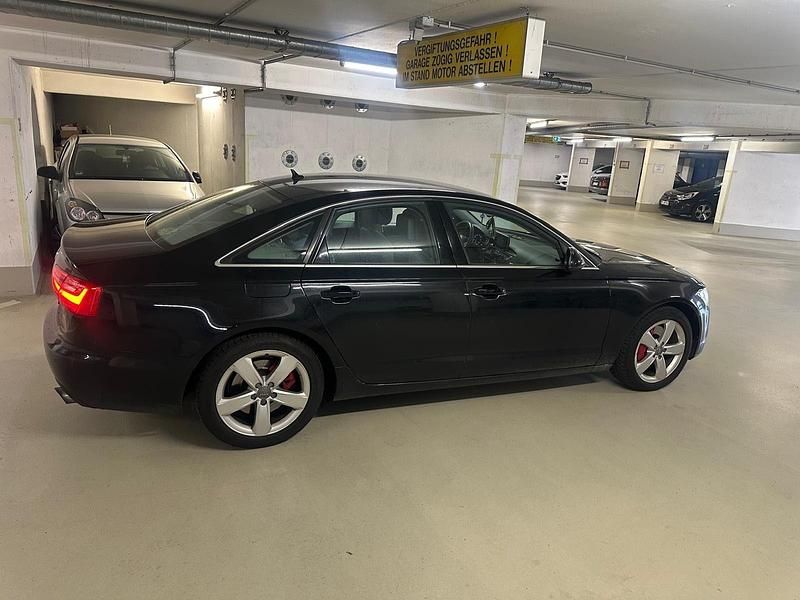 Second-hand Audi A6 310 CP (228 kW) 2012 Negru Berlinǎ