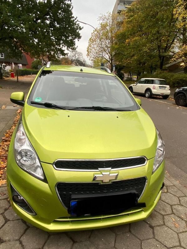 Grün Gebraucht 2014 Chevrolet Spark Kleinwagen | 3.100 € (Fairer Preis) - Bild 1/4