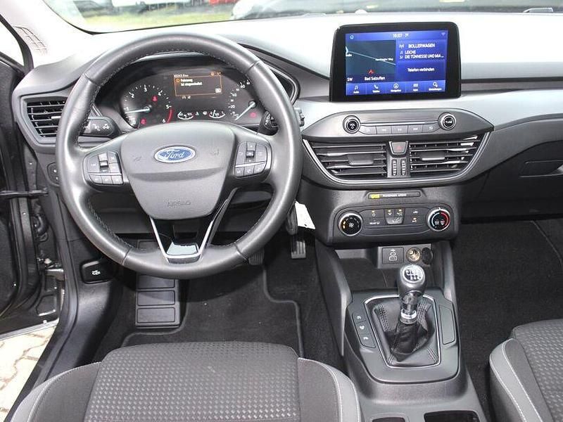 Gebraucht Ford Focus Cool & Connect 120 PS (88 kW) 2022 Grau Kombi