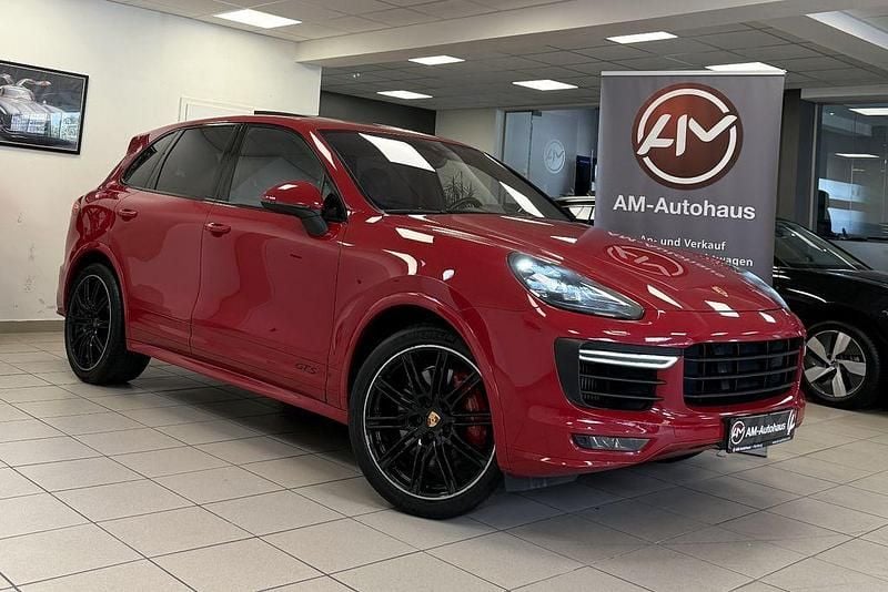 Rot Gebraucht 2017 Porsche Cayenne GTS Sport SUV | 30.999 € (Fairer Preis) - Bild 1/4