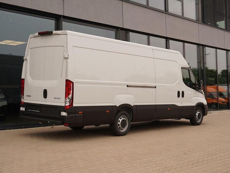 Neu Iveco Daily 160 PS (117 kW) 2026 Weiß Van / Kleinbus