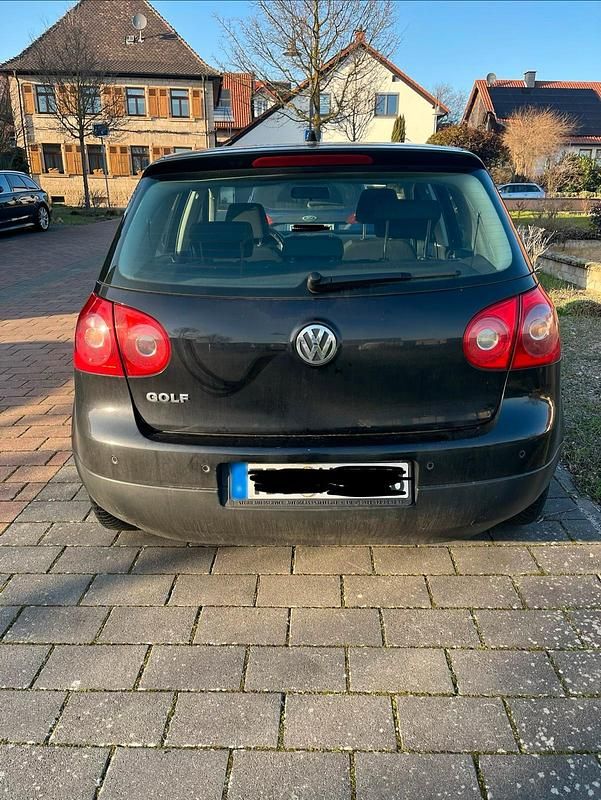 Gebraucht VW Golf V 105 PS (77 kW) 2007 Schwarz Kleinwagen