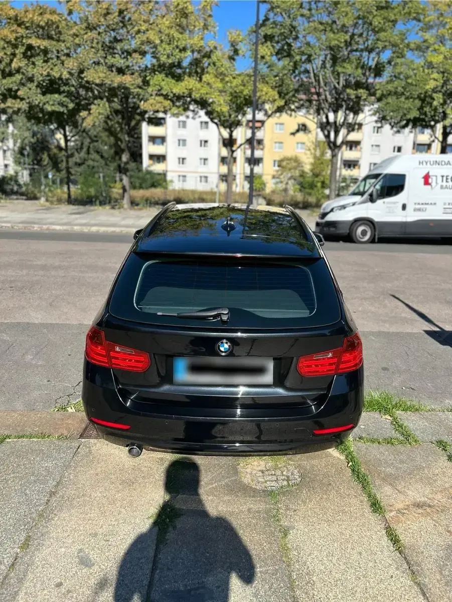 Gebraucht BMW 318 143 PS (105 kW) 2014 Schwarz Kombi