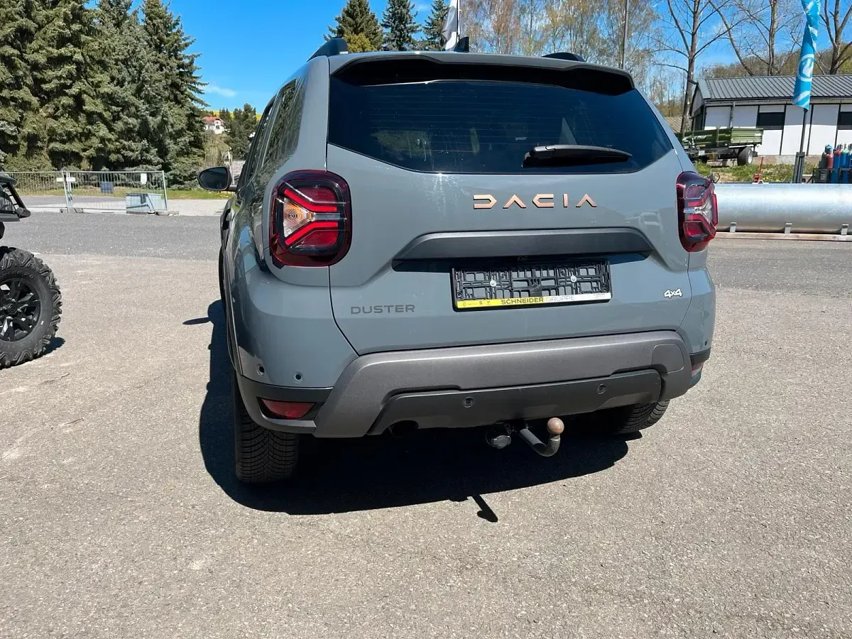 Gebraucht Dacia Duster Extreme 115 PS (84 kW) 2024 Grau SUV