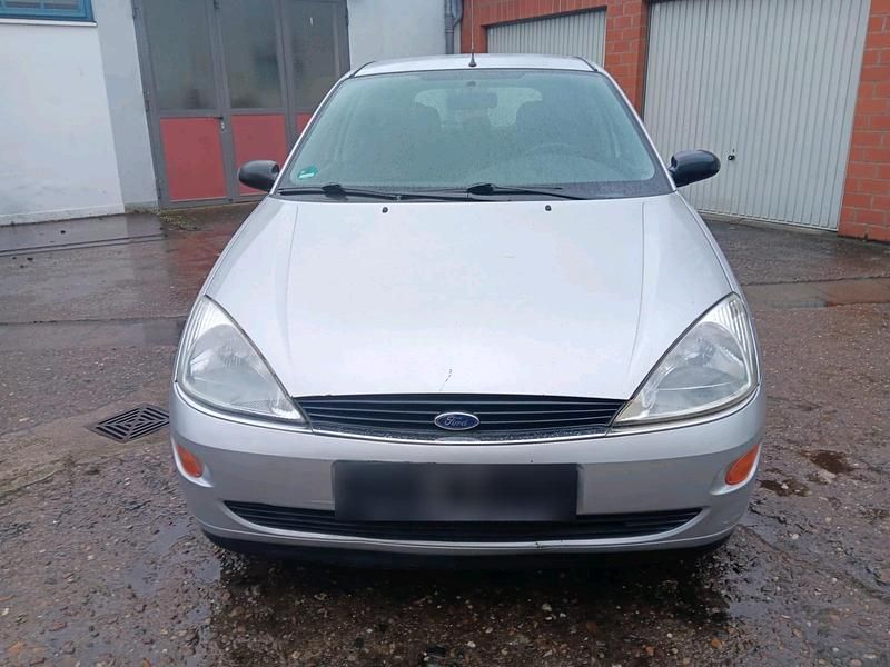 Gebraucht Ford Focus Ghia 100 PS (73 kW) 1999 Grau Kombi