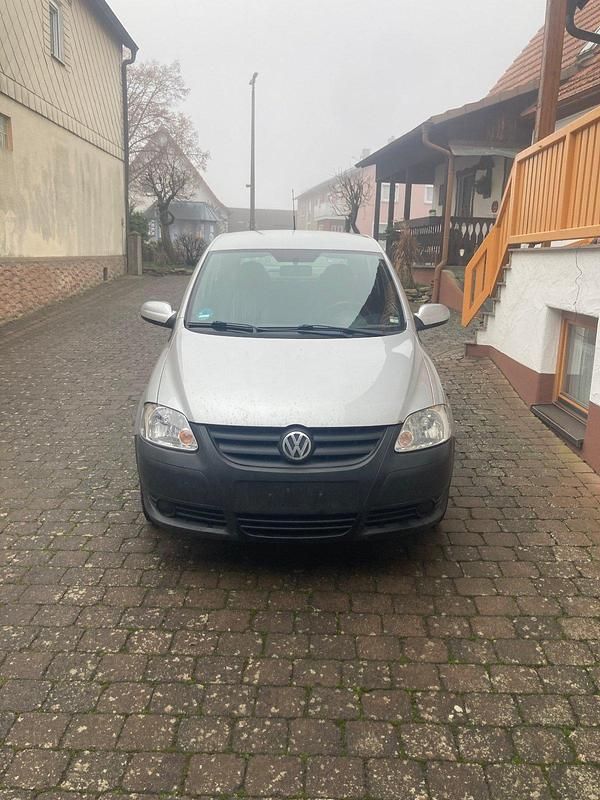Silber Gebraucht 2007 VW Fox Kleinwagen | 1.000 € (Guter Preis) - Bild 1/4
