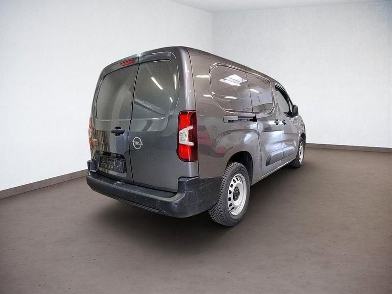 Gebraucht Opel Combo Basis 131 PS (96 kW) 2024 Vulkangrau Van / Kleinbus