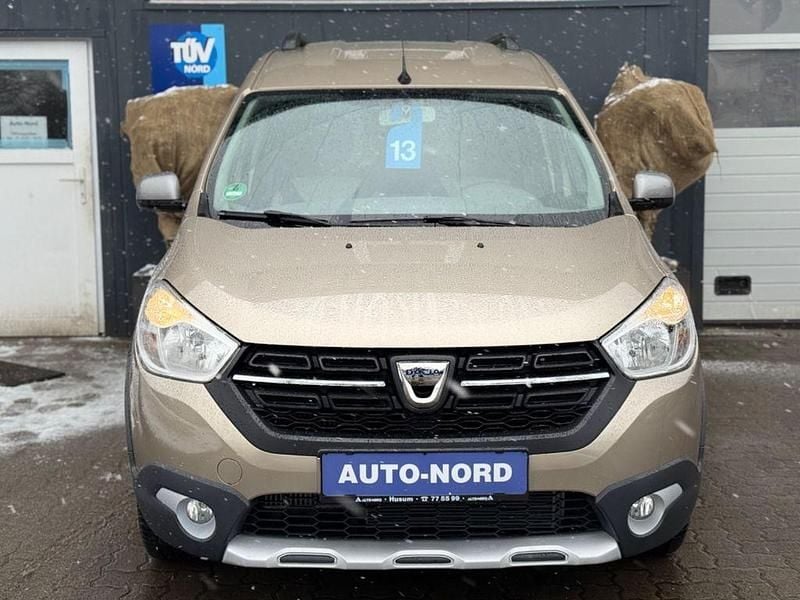 Gebraucht Dacia Dokker Stepway 131 PS (96 kW) 2020 Gold Van / Kleinbus