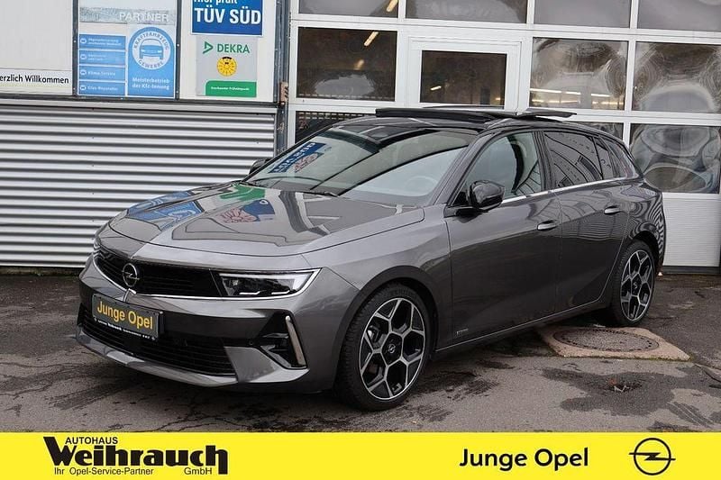 Grau Gebraucht 2023 Opel Astra Ultimate Limousine | 22.995 € (Fairer Preis) - Bild 1/4
