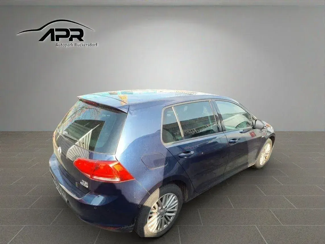 Gebraucht VW Golf VII Cup 105 PS (77 kW) 2014 Blau Limousine