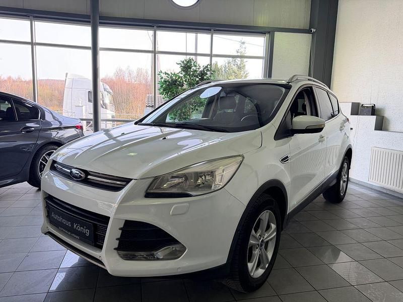 Gebraucht Ford Kuga 150 PS (110 kW) 2017 Weiß SUV