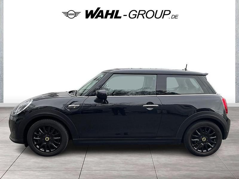 Gebraucht Mini Cooper SE Hatch 135 kW (184 PS) 2022 Schwarz Kleinwagen