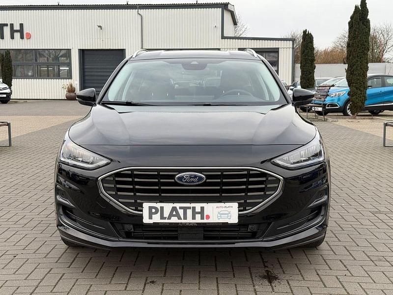 Gebraucht Ford Focus Titanium 125 PS (91 kW) 2025 Schwarz Limousine