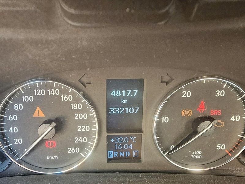 Gebraucht Mercedes 200 122 PS (89 kW) 2004 Silber Kombi