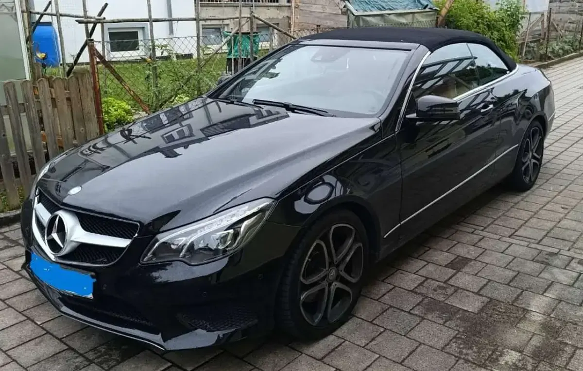 Gebraucht Mercedes E350 258 PS (189 kW) 2015 Schwarz Cabrio