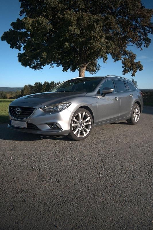 Grau Gebraucht 2014 Mazda 6 Inclusive Kombi | 12.500 € (Fairer Preis) - Bild 1/4