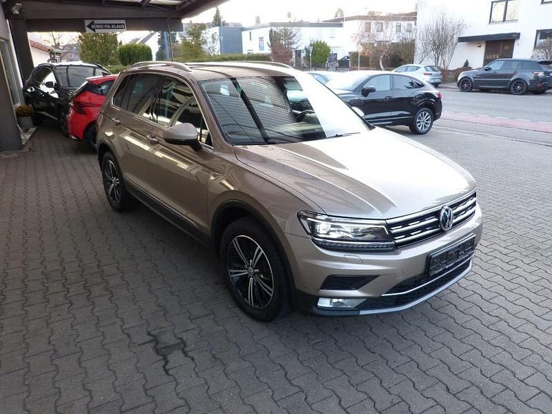 Beige Gebraucht 2016 VW Tiguan Highline SUV | 16.900 € (Fairer Preis) - Bild 1/4