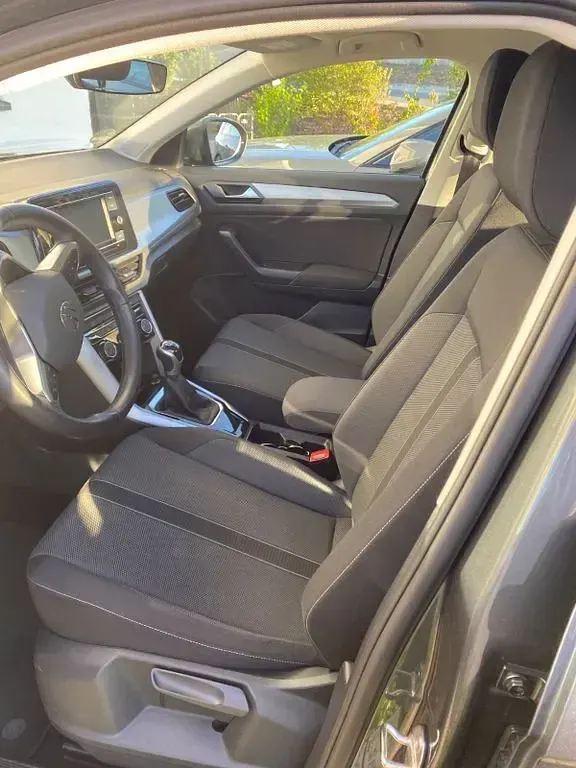 Gebraucht VW T-Roc Life 110 PS (80 kW) 2023 Grau SUV