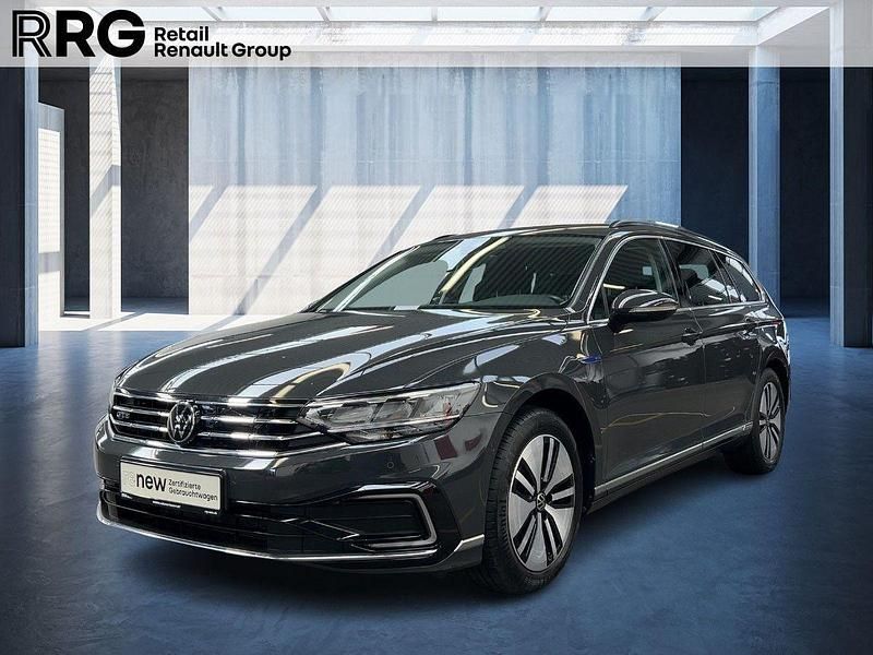 Grau Gebraucht 2021 VW Passat GTE Kombi | 21.770 € (Guter Preis) - Bild 1/3