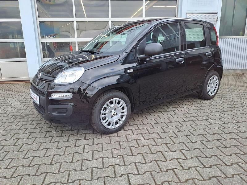 Gebraucht Fiat Panda 69 PS (50 kW) 2025 Schwarz Kleinwagen
